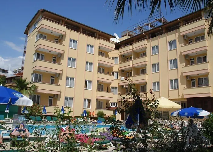 Grand Horizon Hotel