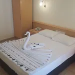 Grand Horizon Hotel